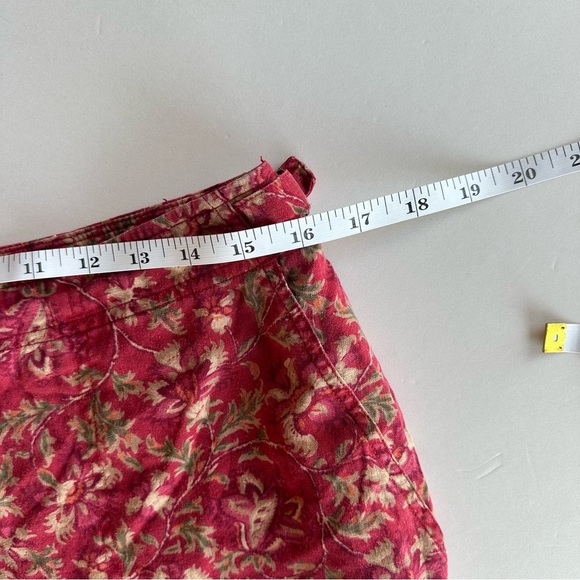 Lauren Ralph Lauren Linen Floral Shorts Size 12 (see measurements) - Picture 6 of 10